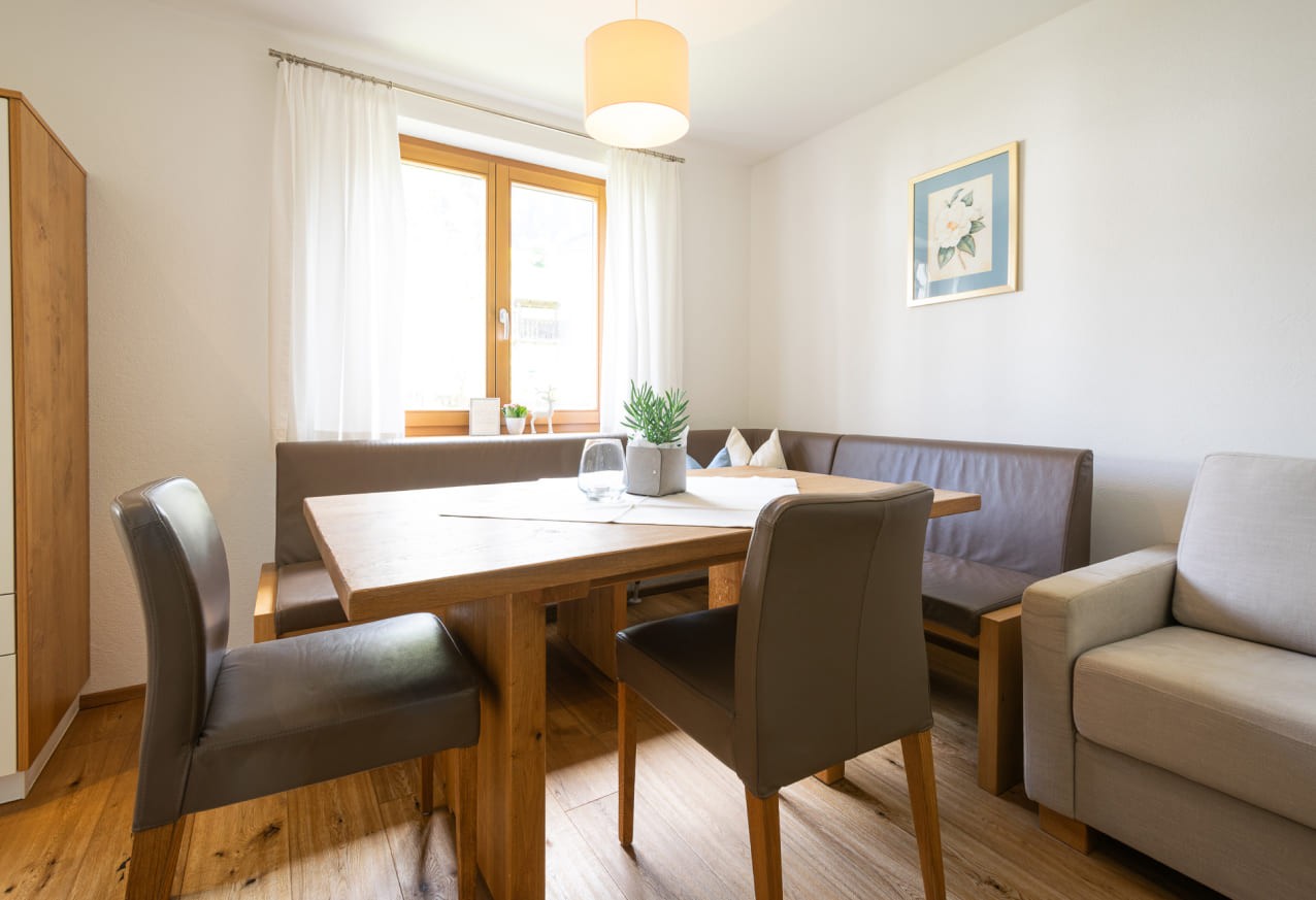 Esstisch im Appartement Typ Babsi