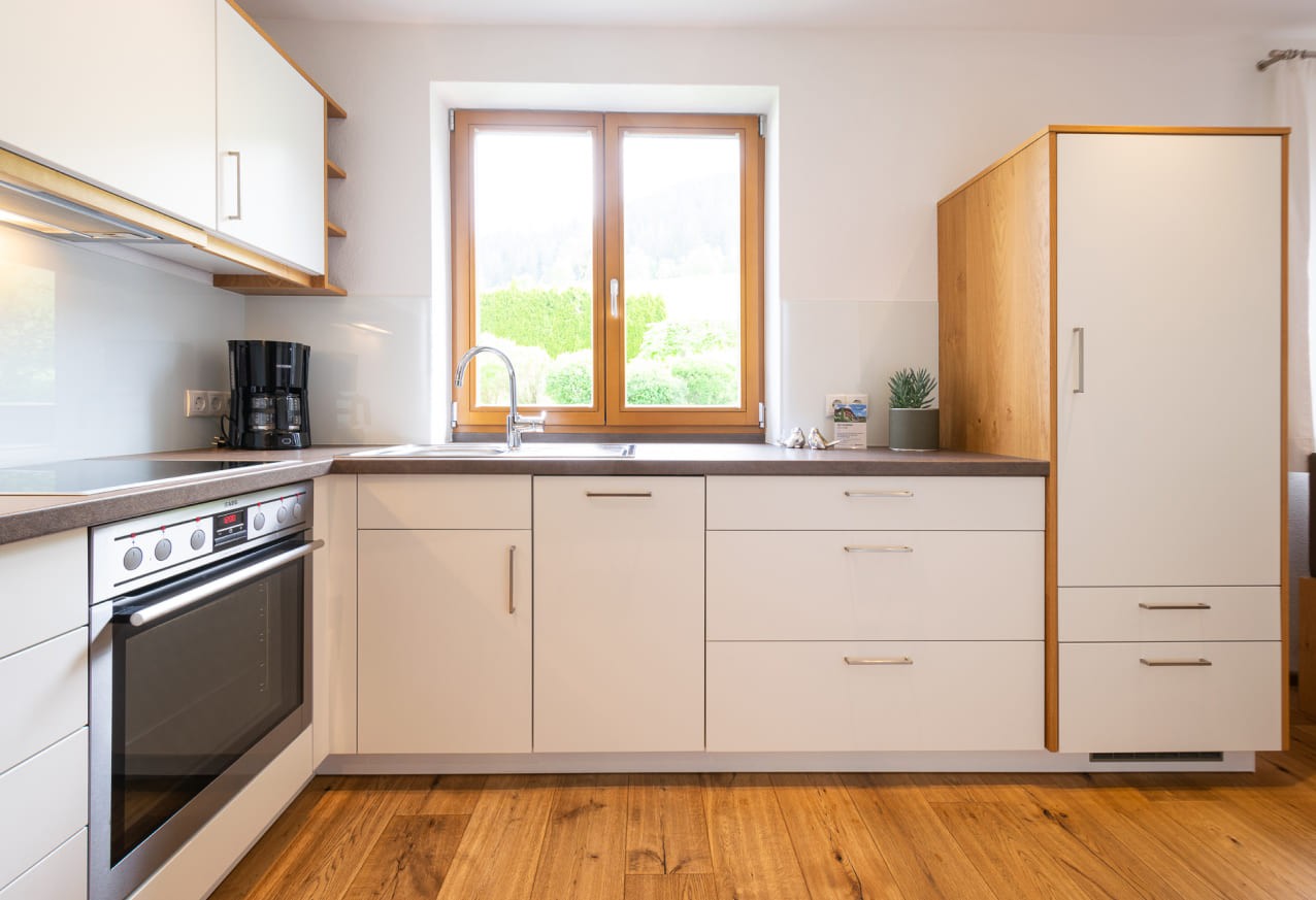 Geräumige Küche im Appartement in Eben im Pongau
