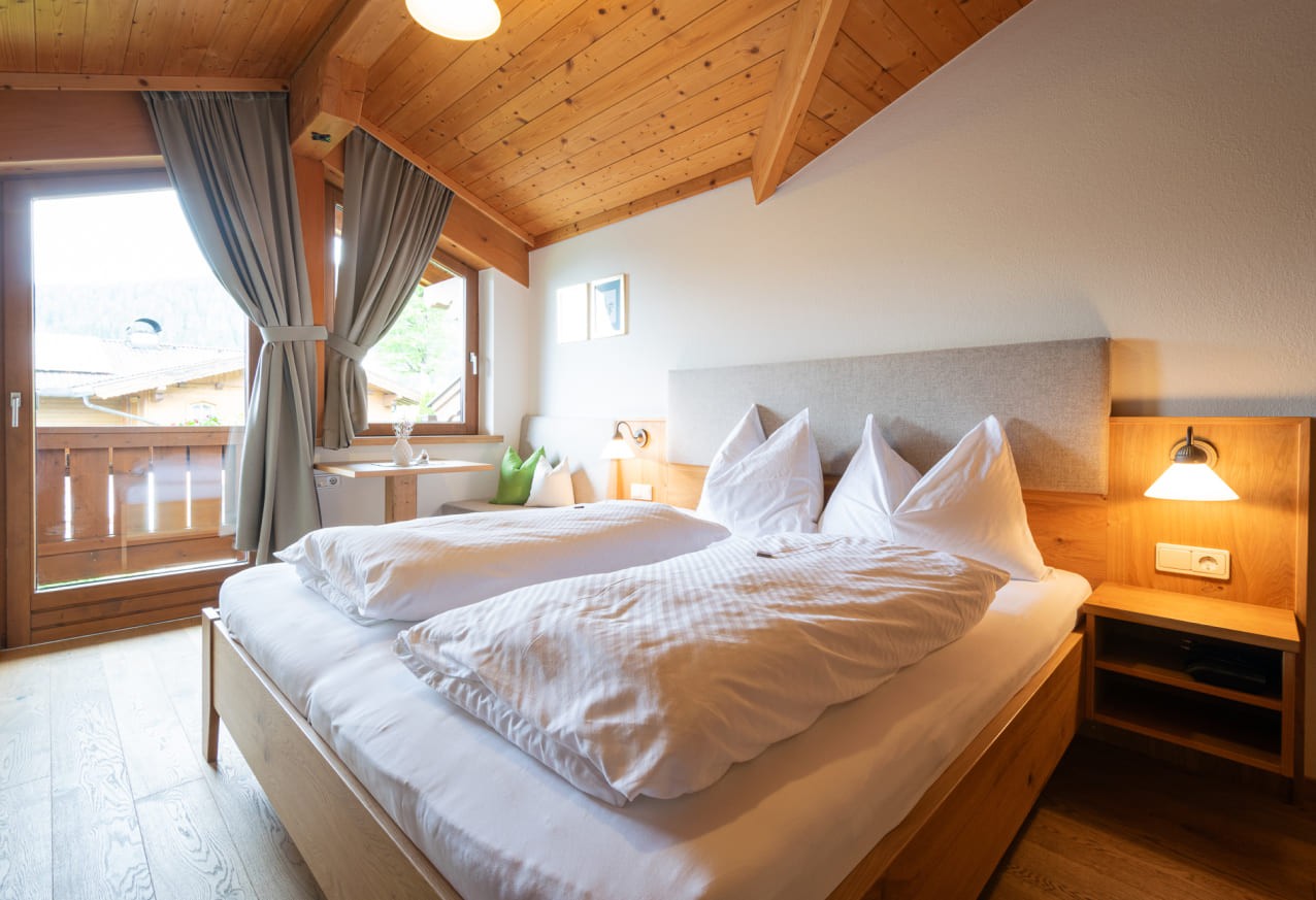 Schlafzimmer mit Balkon