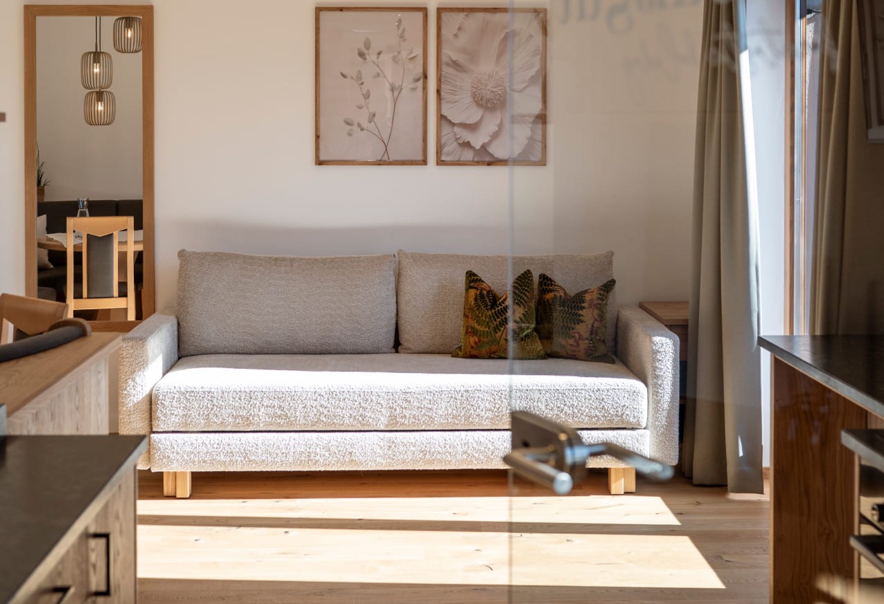 Sofa © Lorenz Masser