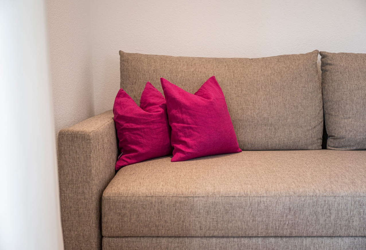 Polster auf Couch