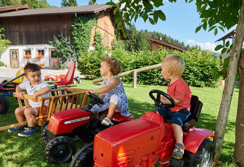 Traktoren zum Spielen für die Kinder