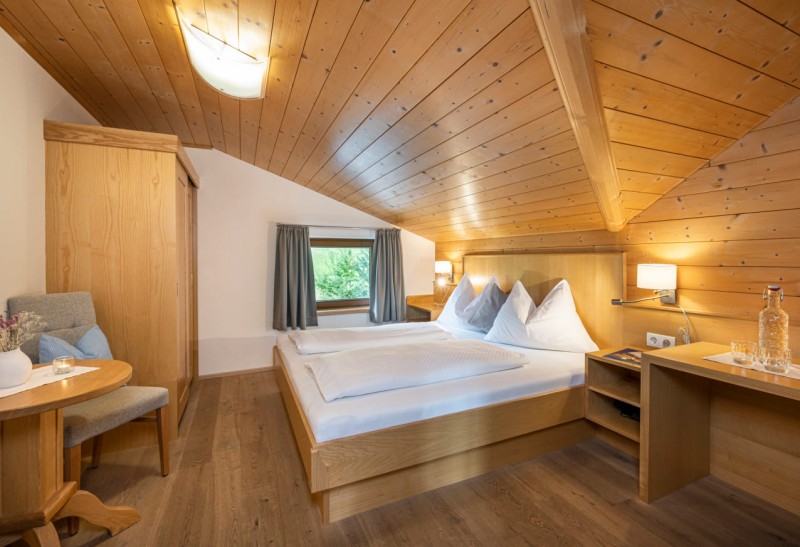 Schlafzimmer in der Ferienwohnung am Untersüßgut in Eben im Pongau