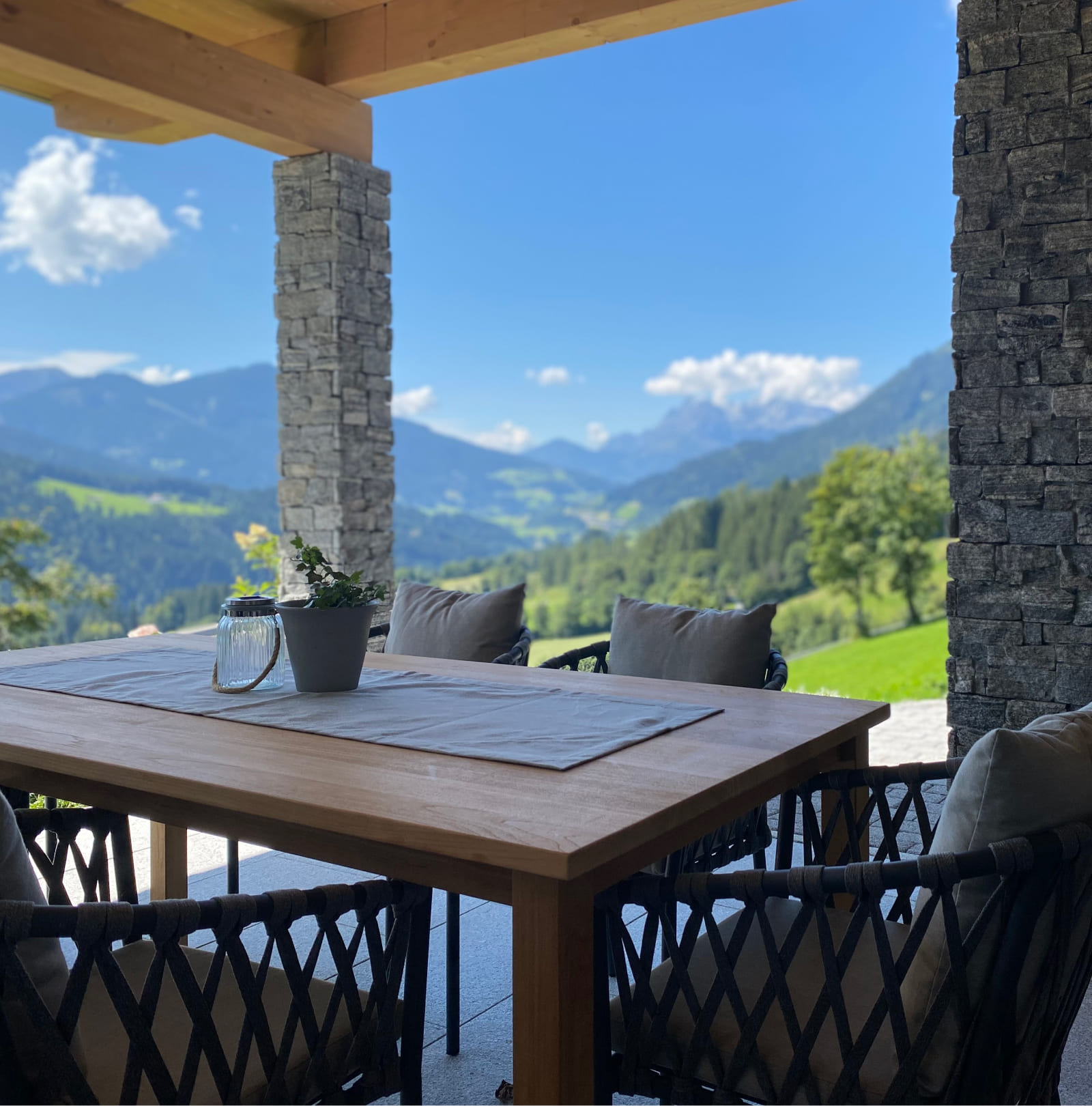 Die Aussicht aus dem Appartement Josef mit Sonnenterrasse