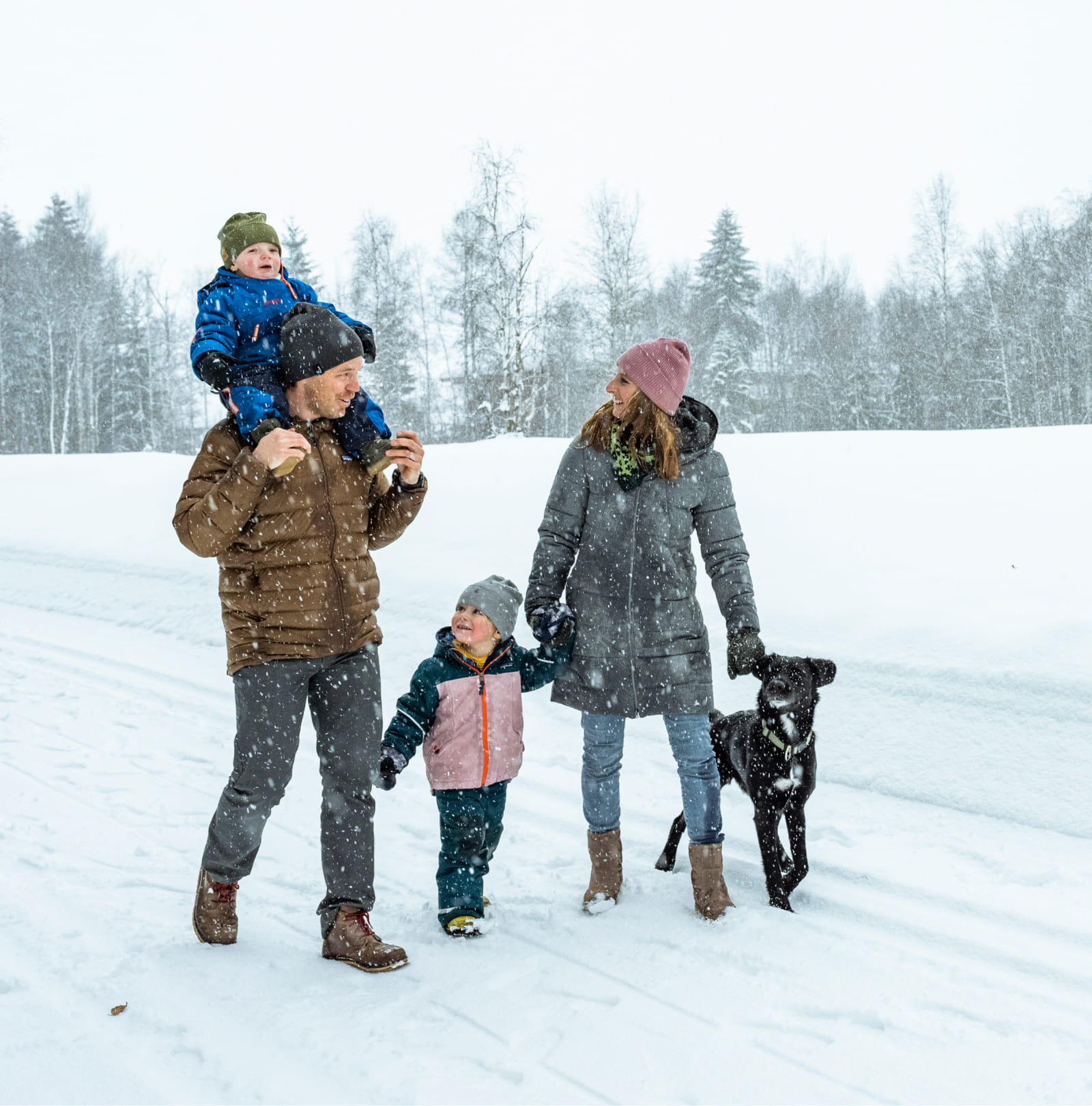 Im Winter einen schönen Spaziergang mit der Familie machen © Lorenz Masser